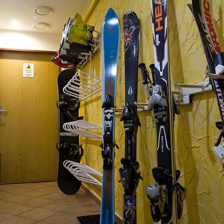 Hotel Erika Špindlerŭv Mlýn Ngoại thất bức ảnh