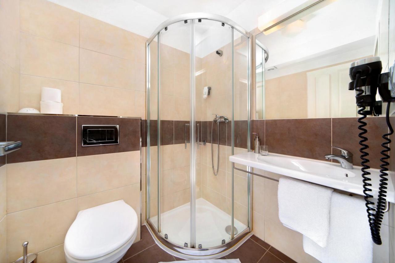 Hotel Erika Špindlerŭv Mlýn Ngoại thất bức ảnh
