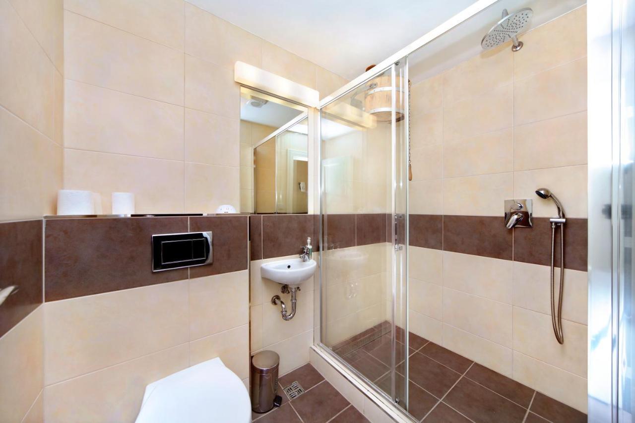 Hotel Erika Špindlerŭv Mlýn Ngoại thất bức ảnh