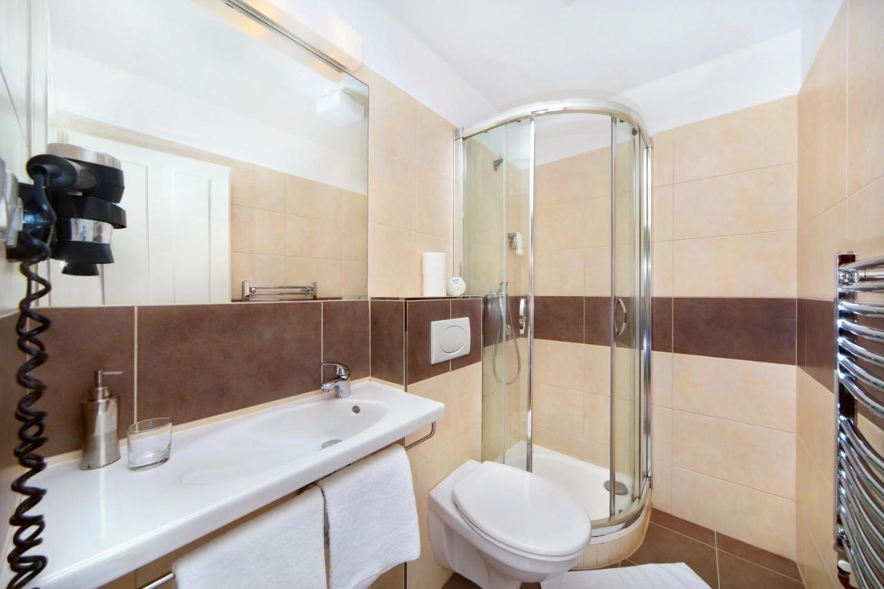Hotel Erika Špindlerŭv Mlýn Ngoại thất bức ảnh