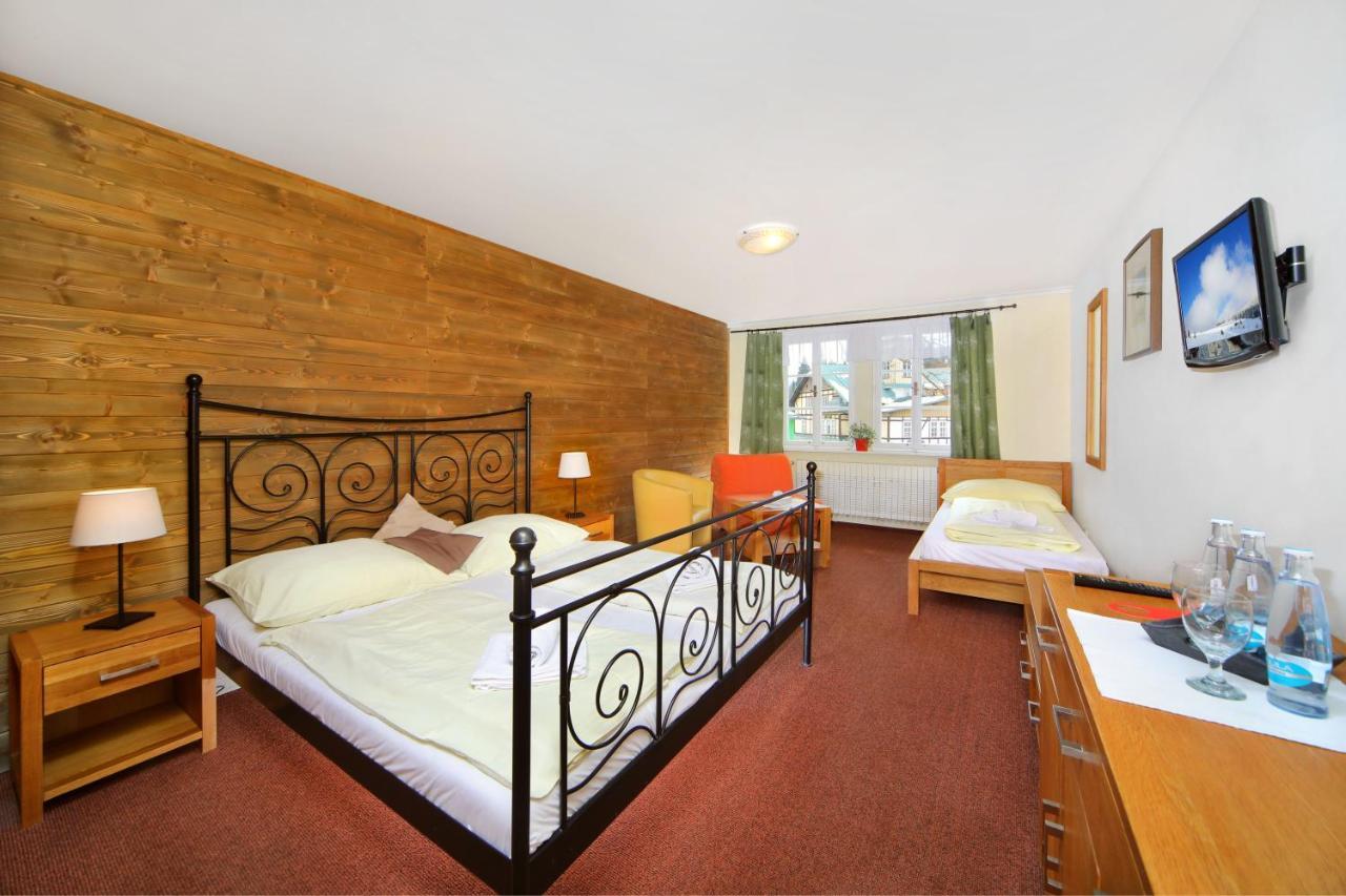 Hotel Erika Špindlerŭv Mlýn Ngoại thất bức ảnh