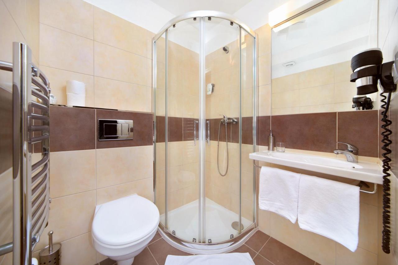 Hotel Erika Špindlerŭv Mlýn Ngoại thất bức ảnh