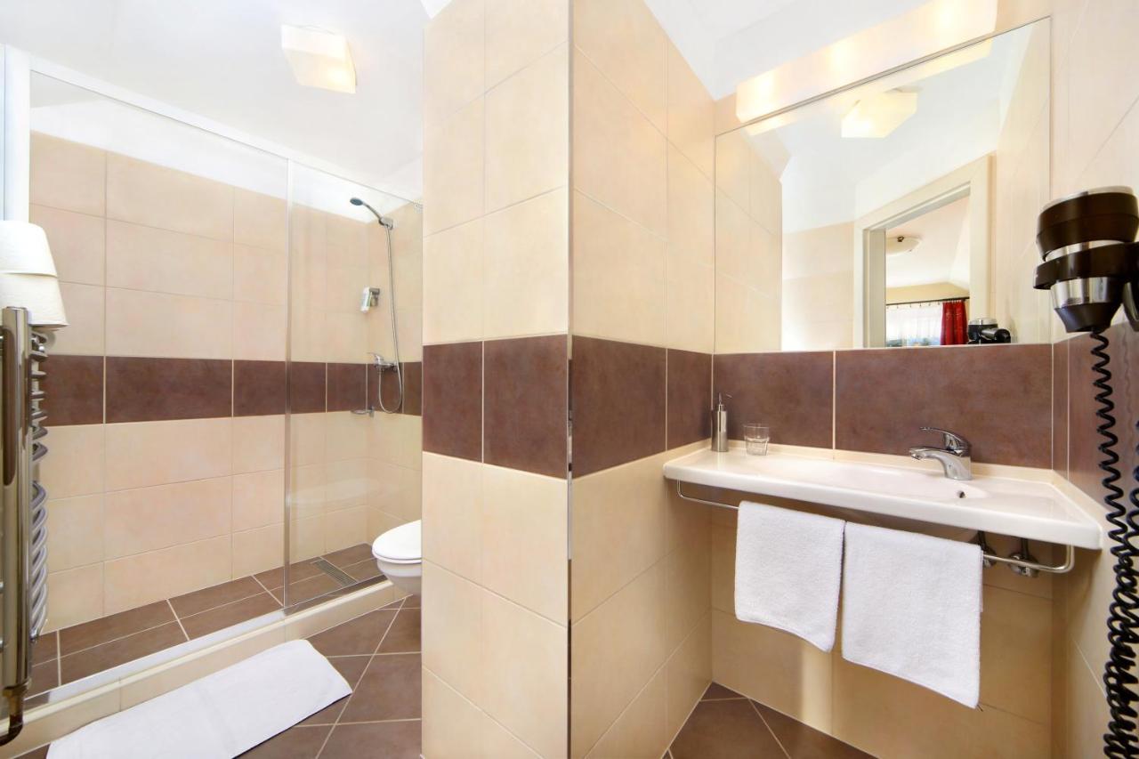 Hotel Erika Špindlerŭv Mlýn Ngoại thất bức ảnh