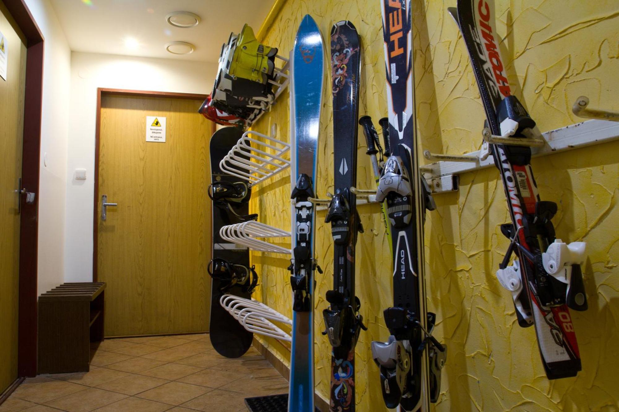 Hotel Erika Špindlerŭv Mlýn Ngoại thất bức ảnh
