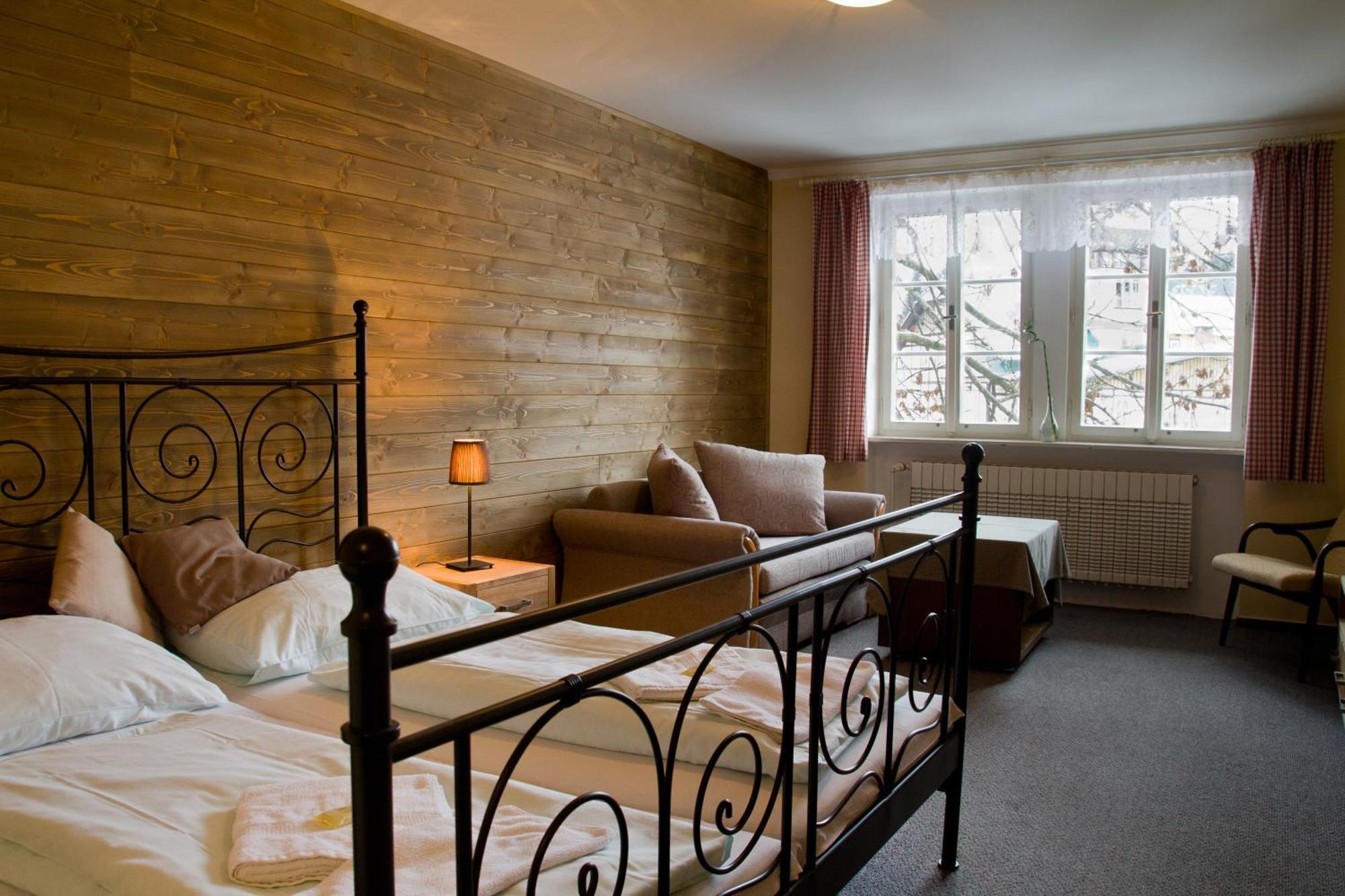 Hotel Erika Špindlerŭv Mlýn Ngoại thất bức ảnh