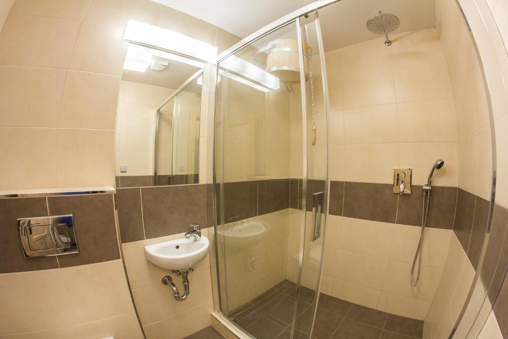 Hotel Erika Špindlerŭv Mlýn Ngoại thất bức ảnh